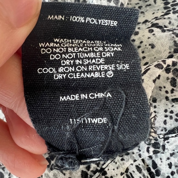 DECJUBA Womens Monochrome Grey Snakeskin Animal Print Button Up Sheer Top small - Picture 7 of 7